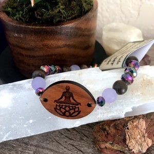 AAOTE Amethyst Crystal Artisan Beaded Wood Diffuser Aromatherapy Lotus Bracelet